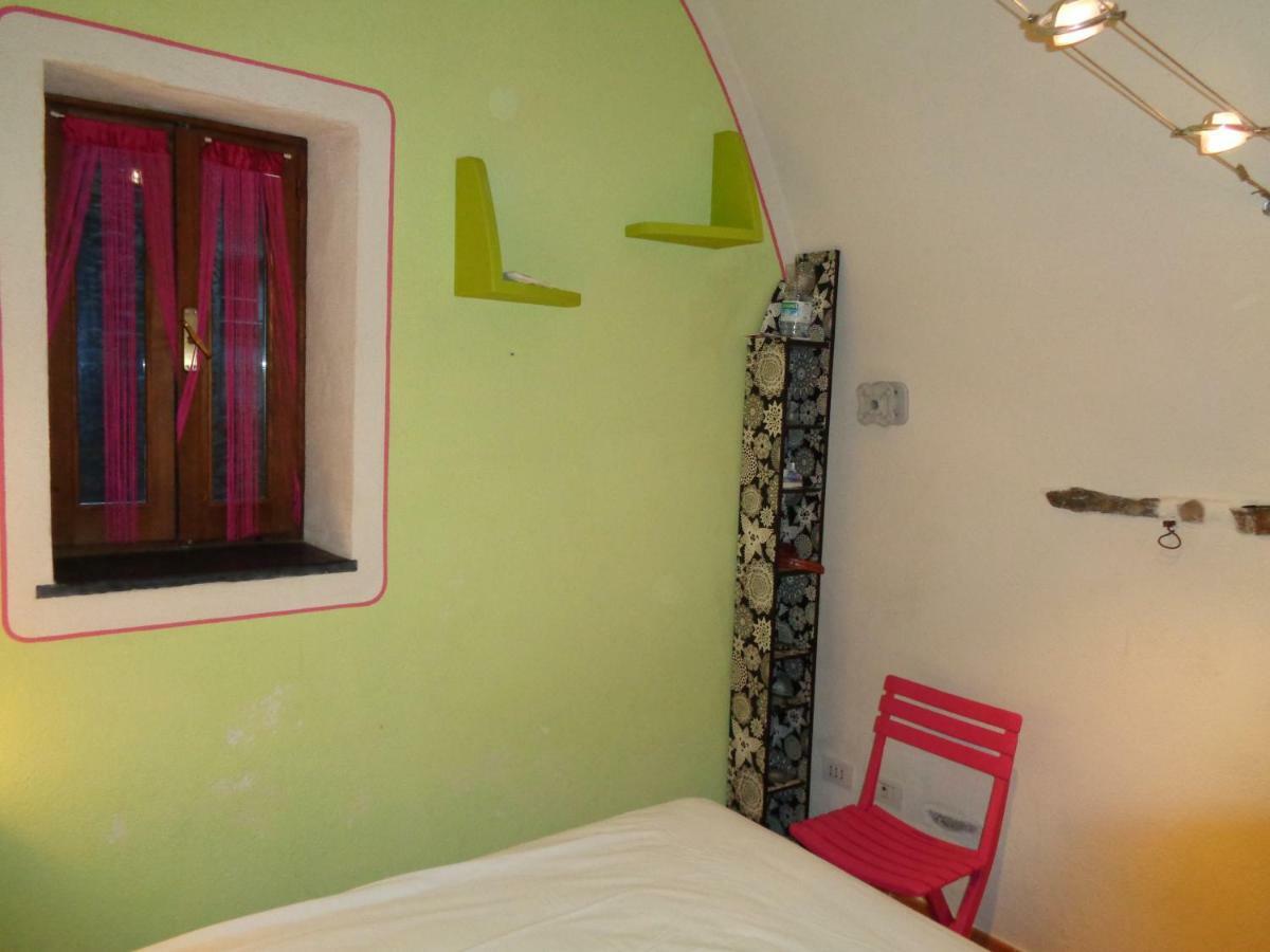 Apartment Medieval Village Isolabona Екстериор снимка