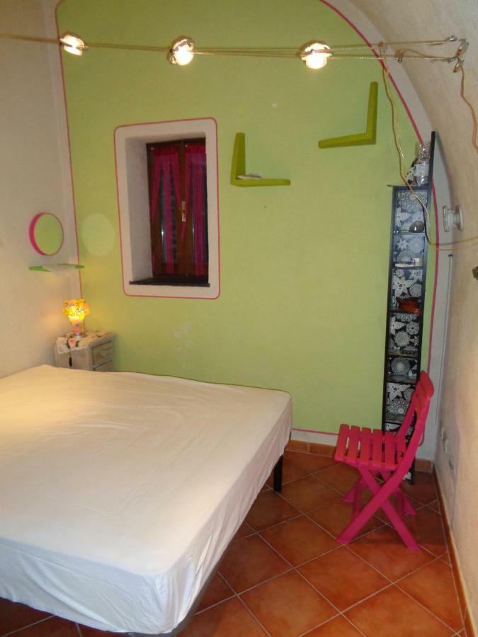 Apartment Medieval Village Isolabona Екстериор снимка